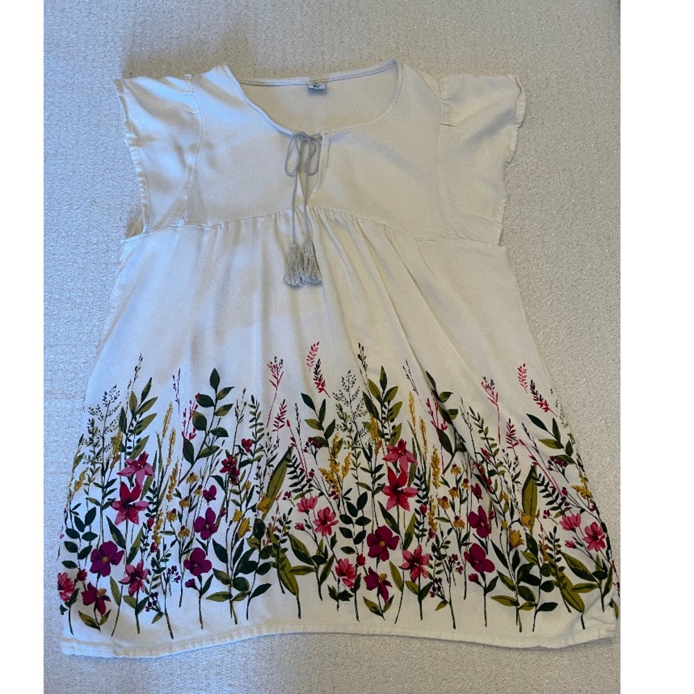 Old Navy blouse; medium; floral